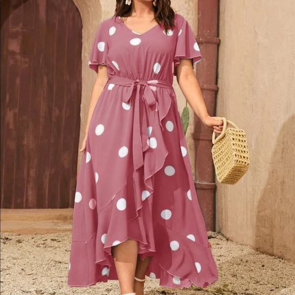Dresses & Skirts - Polka dot print maxi dress